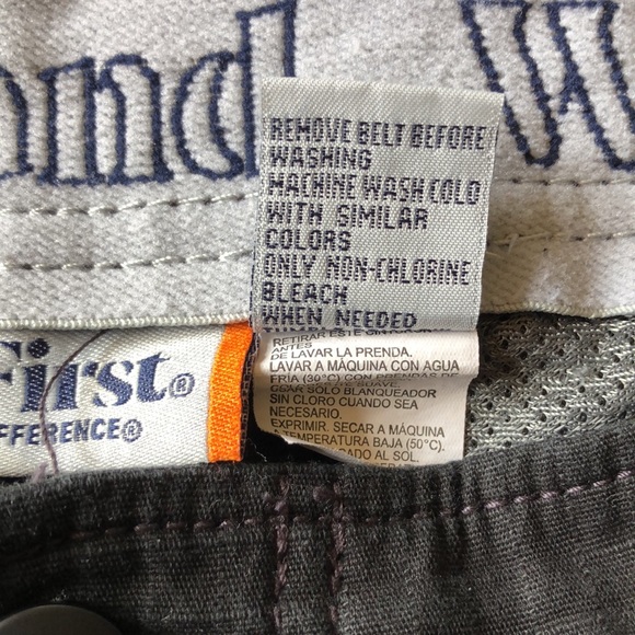 WearFirst Men’s Stretch Caution Ripstop Cargo Shorts Black Waist 36 - Picture 11 of 11